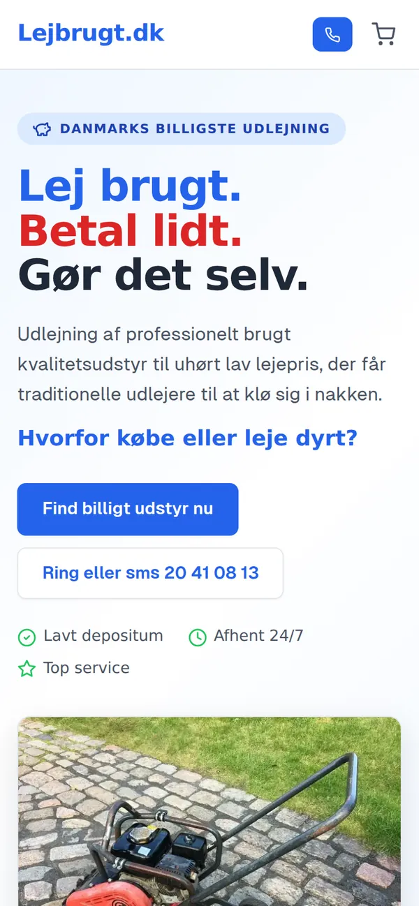 Lejbrugt on a phone